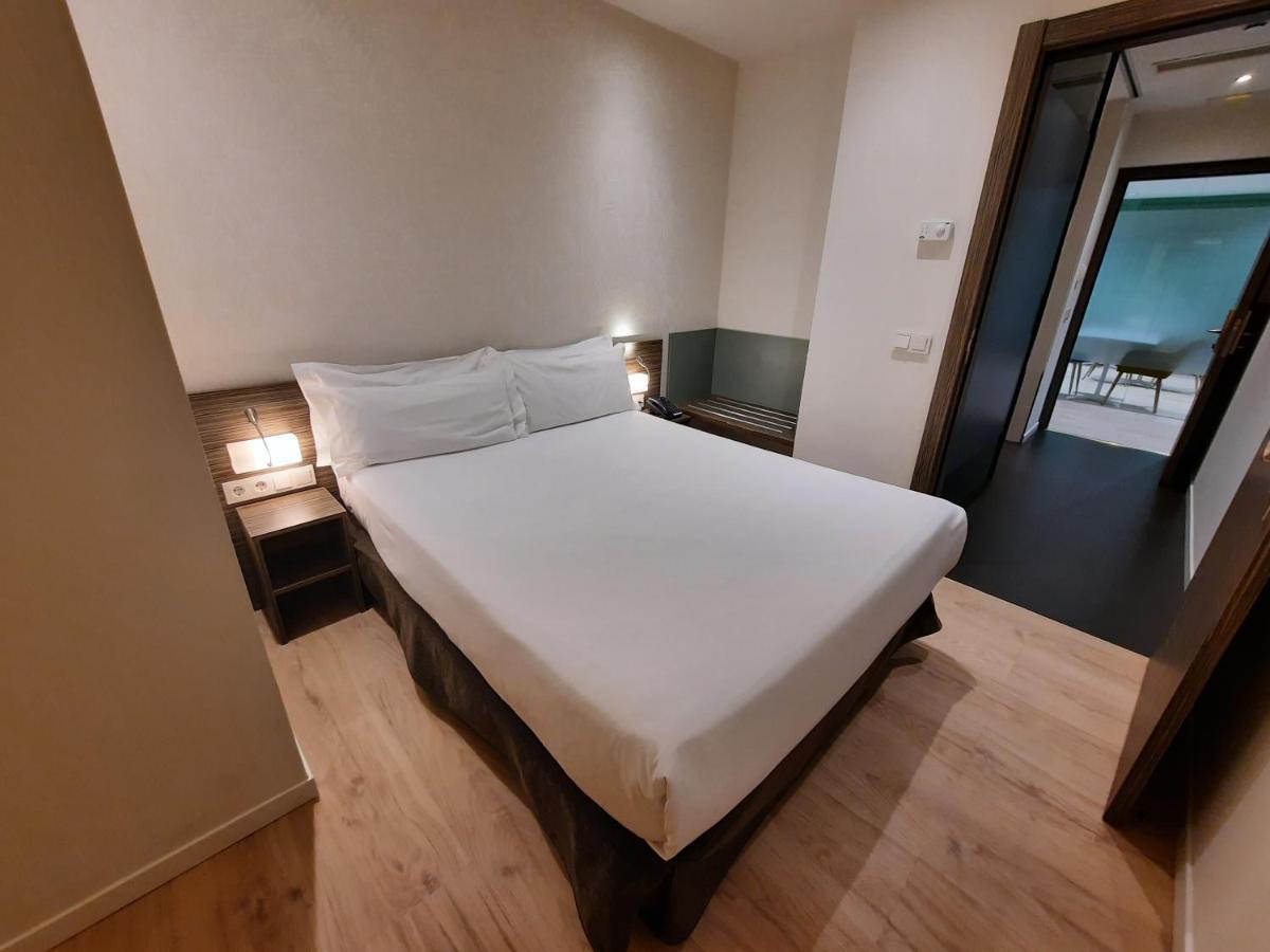 Hellosky Air Rooms Madri Exterior foto